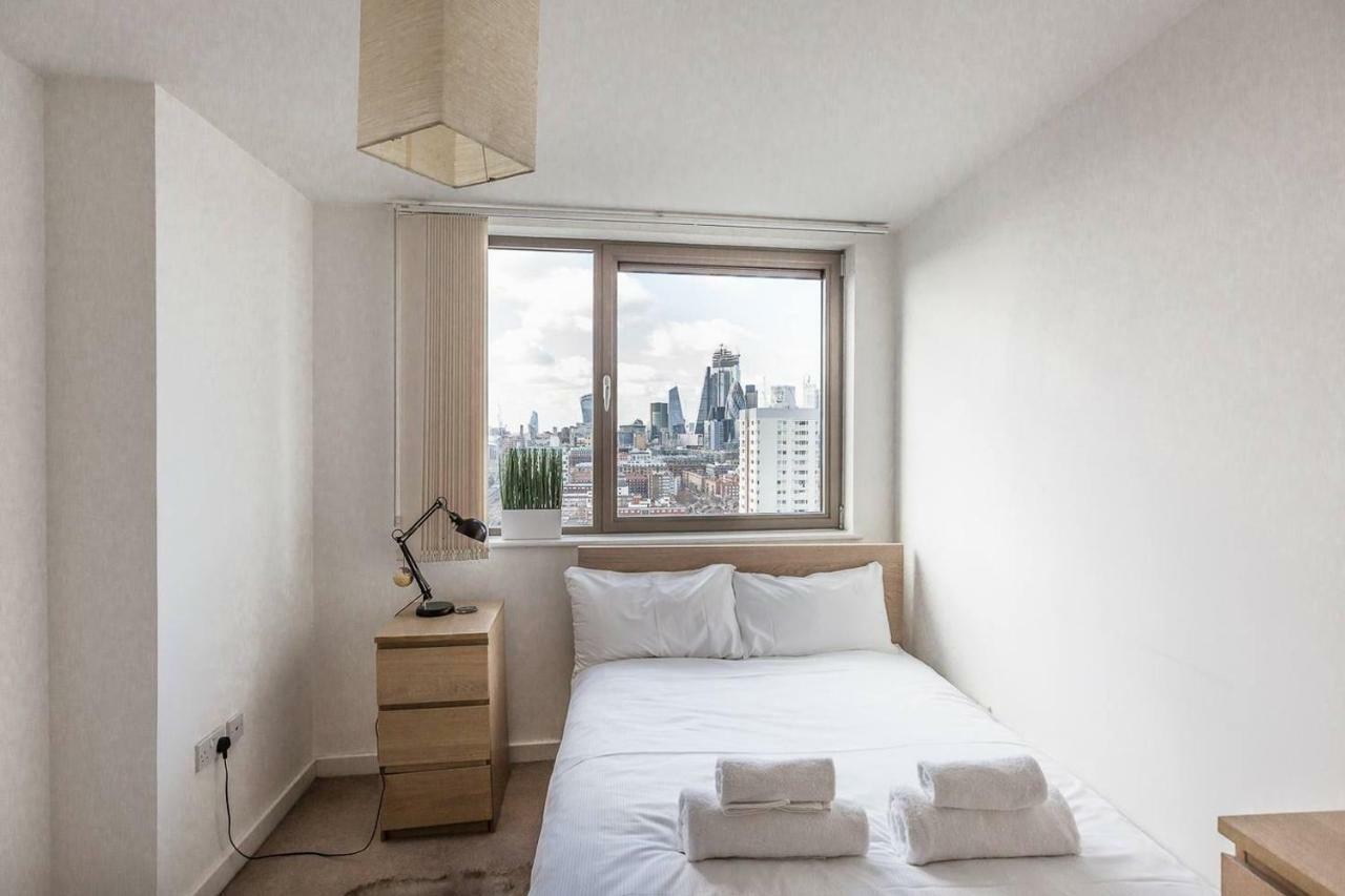 لندن Modern 1 Bedroom Apartment In E1 With Great Views المظهر الخارجي الصورة